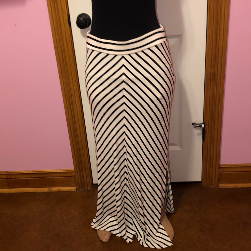 Maxi skirt